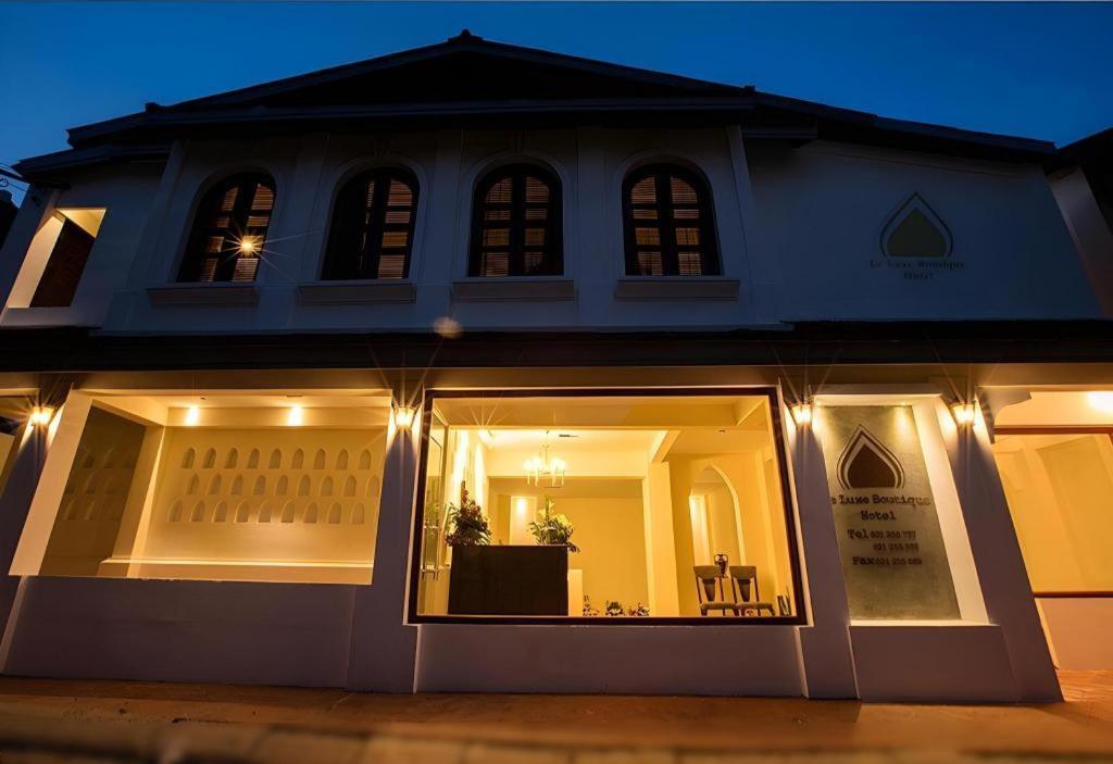Le Luxe Boutique Hotel Vientiane Exterior photo