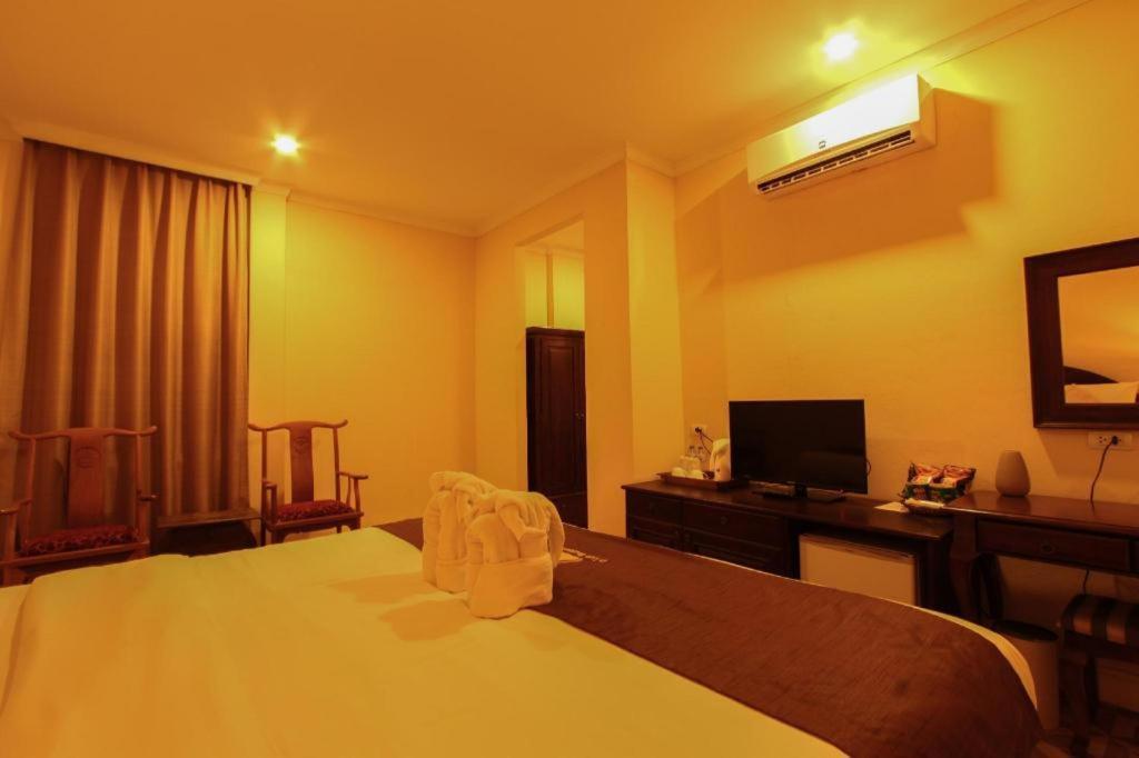 Le Luxe Boutique Hotel Vientiane Exterior photo