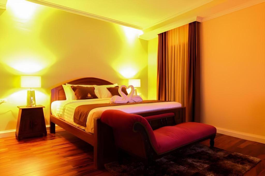 Le Luxe Boutique Hotel Vientiane Exterior photo
